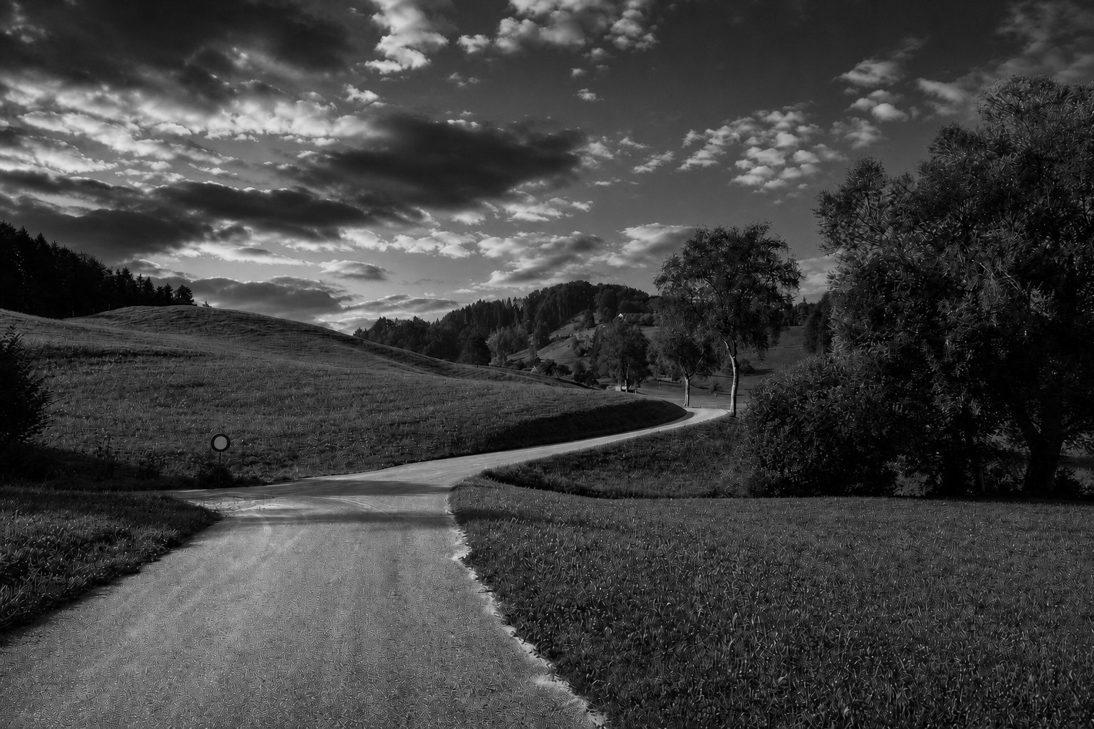 Schufelberger Egg — winding mountain road